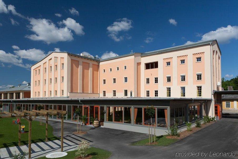 Jufa Hotel Weinviertel - Eselsmuehle Seefeld-Kadolz Εξωτερικό φωτογραφία